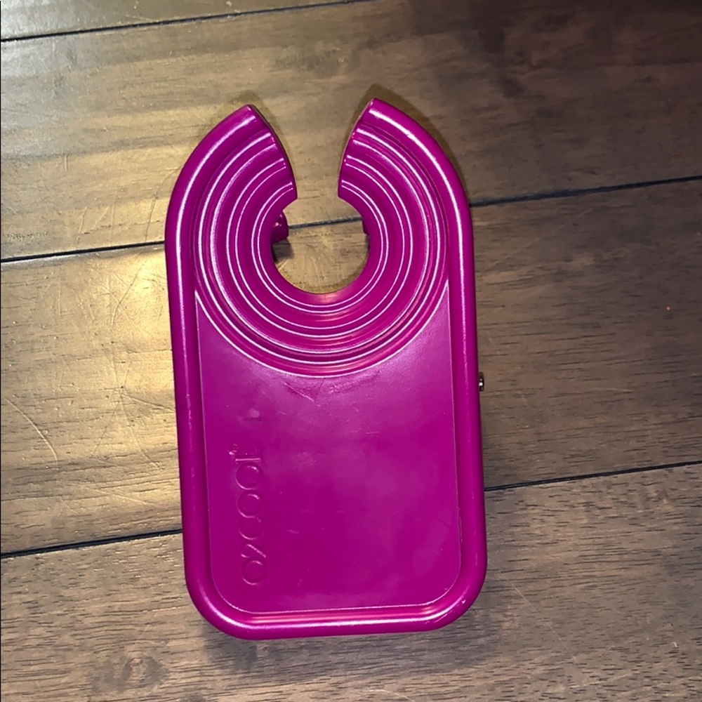 O2 Cool drink holder